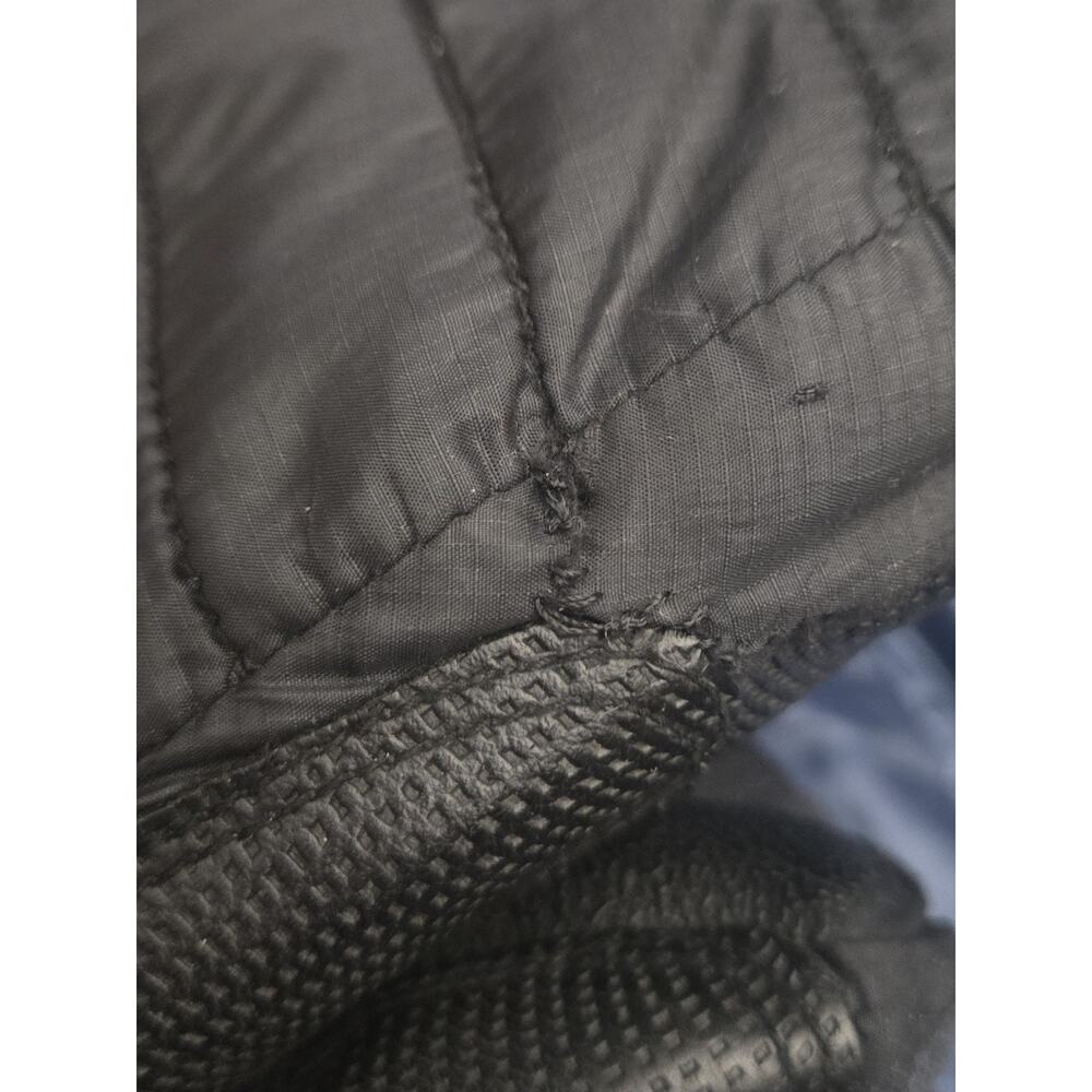 WA625 Carhartt Women's Quilts Mitt Black Sz L Winter Gear Travel Warm Waterproof - Picture 5 of 5